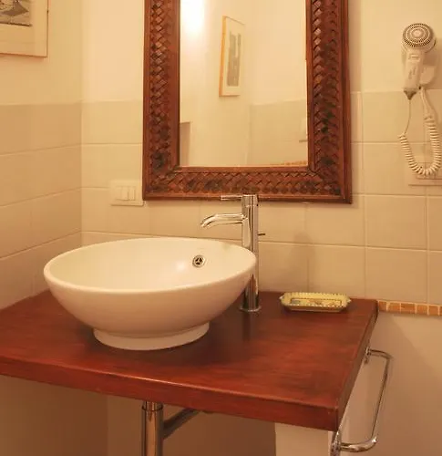 La Magnolia Bed & Breakfast